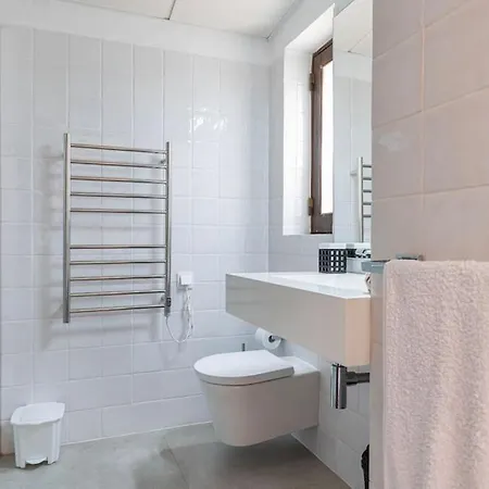 Alvor Private Pool With Large Garden & Peace Villa