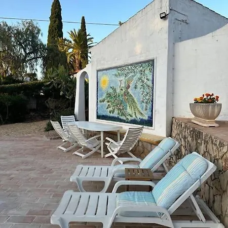 Alvor Private Pool With Large Garden & Peace Villa Portimão