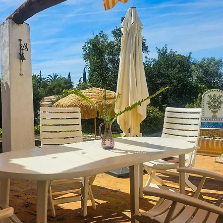 Alvor Private Pool With Large Garden & Peace Villa Portimão