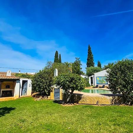 Alvor Private Pool With Large Garden & Peace Villa
