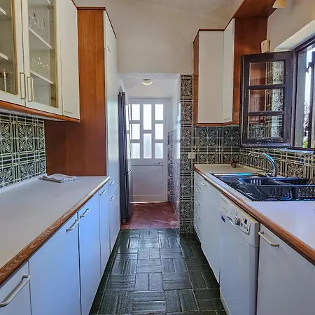 Alvor Private Pool With Large Garden & Peace