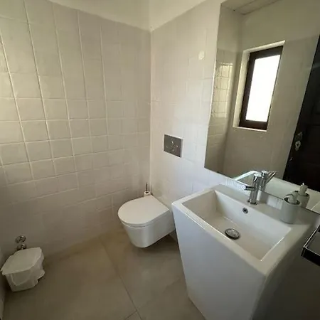 Charming Swimming Pool Villa